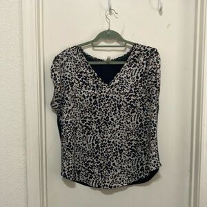 PerSeption, Large, Animal print, sleeveless shirt.
